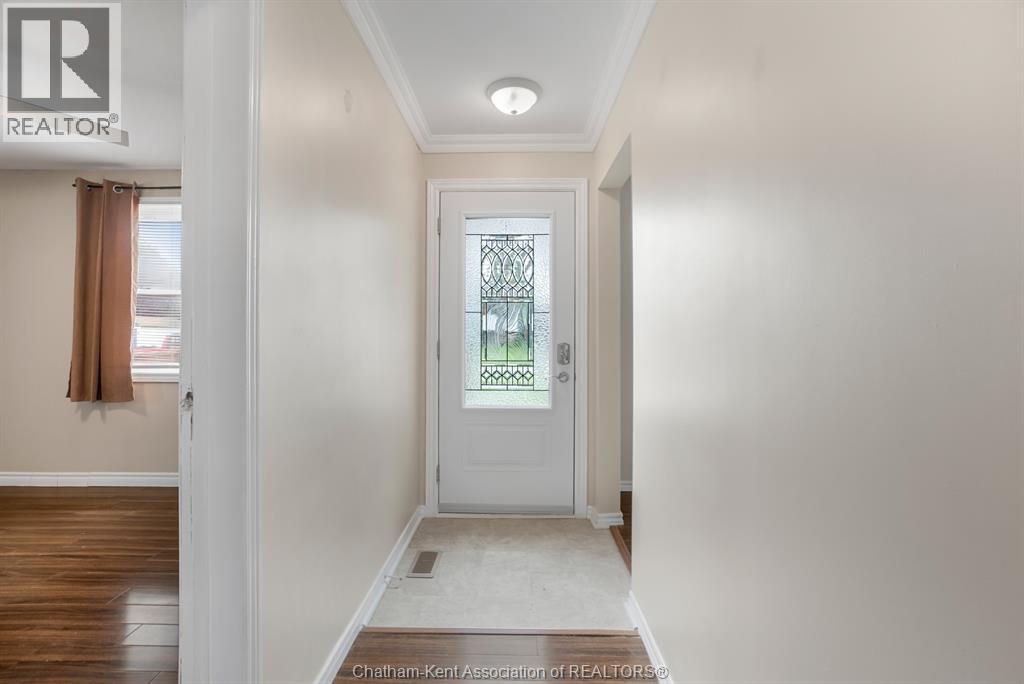 315 Mcnaughton Avenue East, Chatham, Ontario  N7L 2G7 - Photo 8 - 26009729