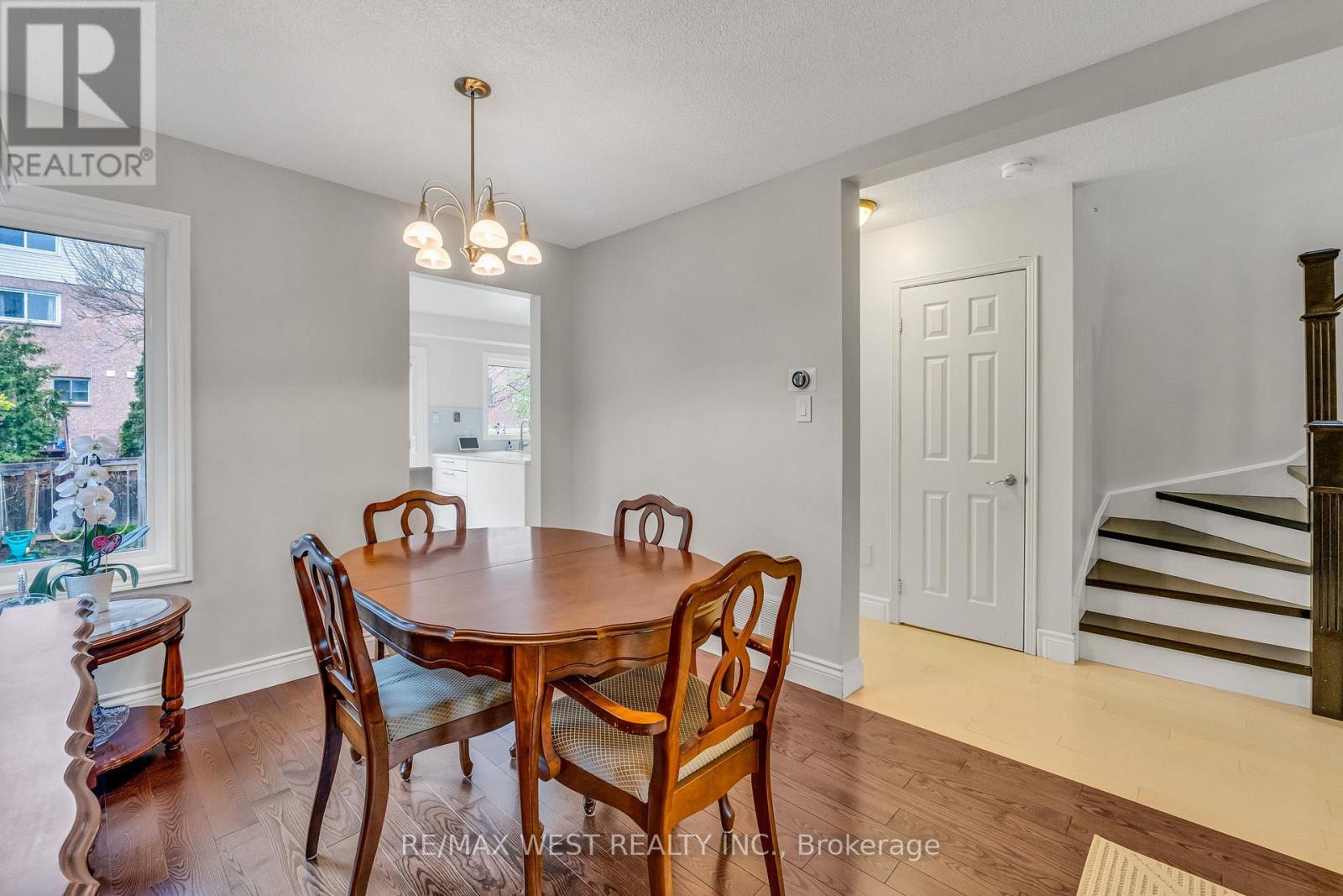 5349 Bullrush Drive, Mississauga, Ontario  L5V 1Z2 - Photo 11 - W13100768