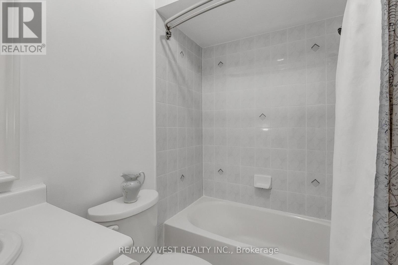 5349 Bullrush Drive, Mississauga, Ontario  L5V 1Z2 - Photo 29 - W13100768