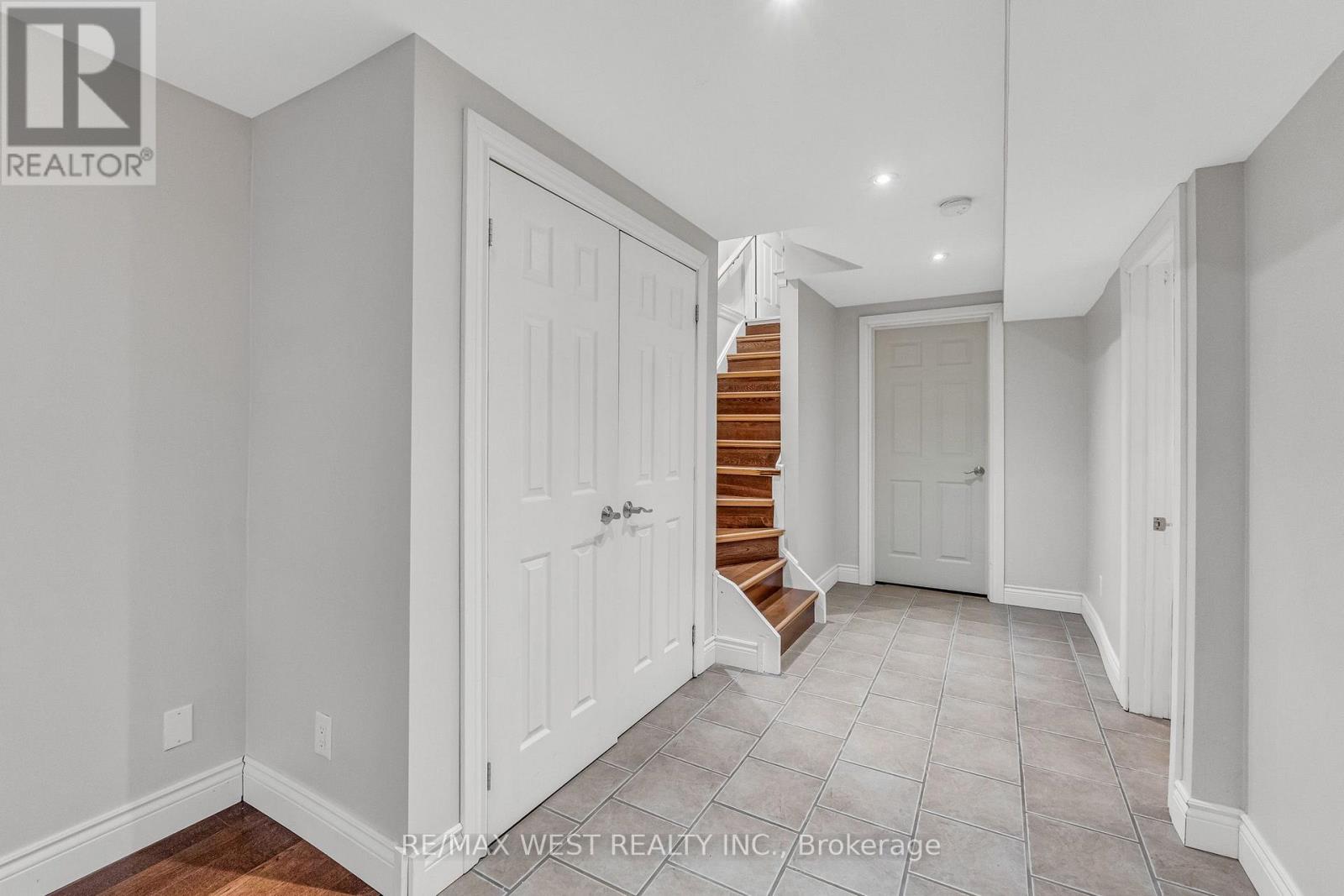 5349 Bullrush Drive, Mississauga, Ontario  L5V 1Z2 - Photo 33 - W13100768