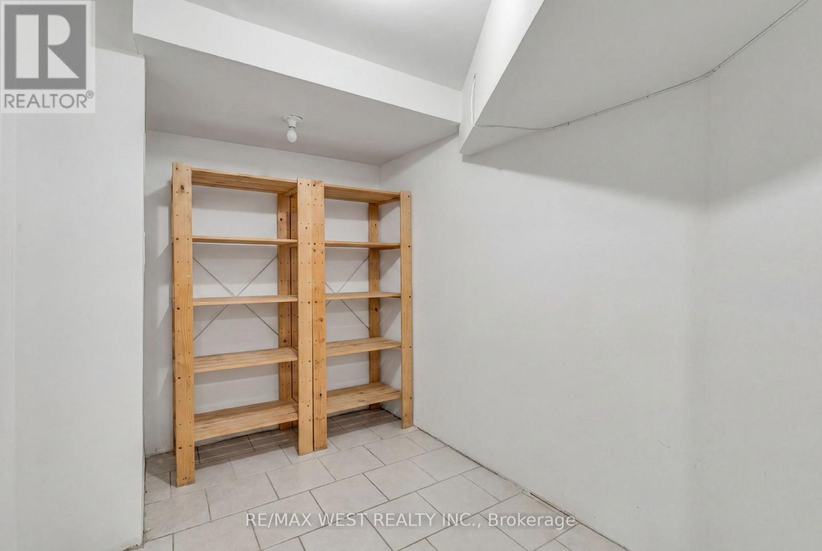 5349 Bullrush Drive, Mississauga, Ontario  L5V 1Z2 - Photo 38 - W13100768