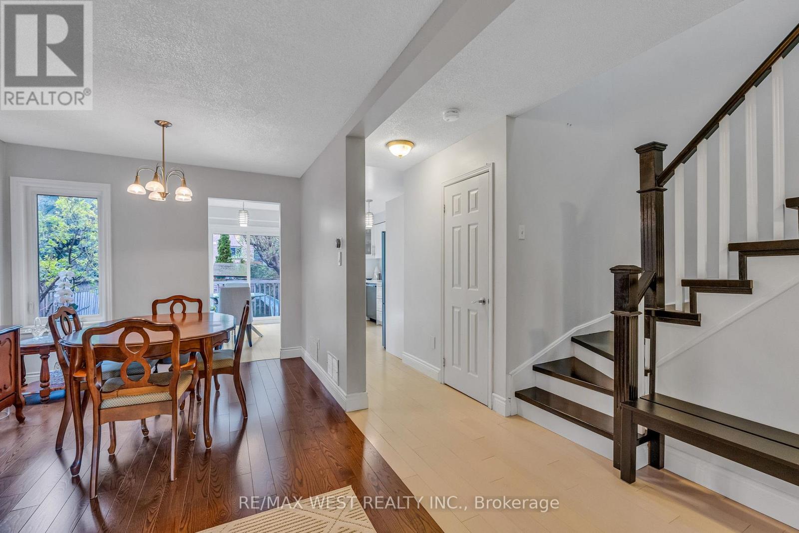 5349 Bullrush Drive, Mississauga, Ontario  L5V 1Z2 - Photo 7 - W13100768