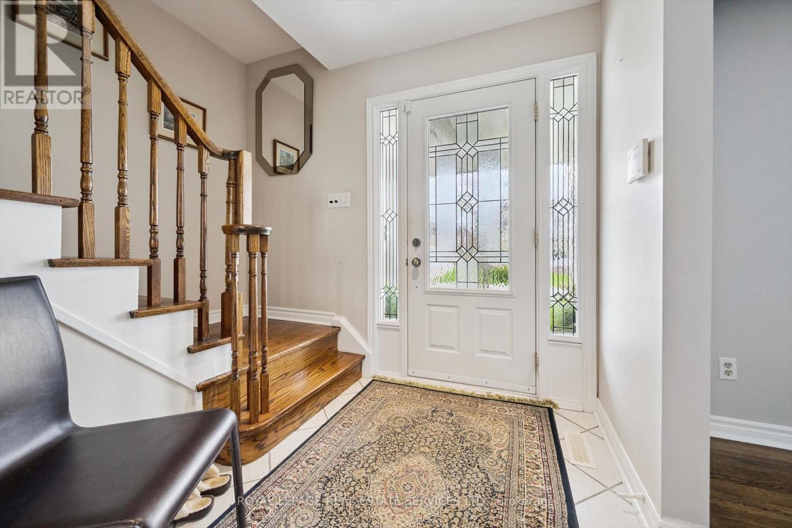 258 Sunrise Crescent, Oakville, Ontario  L6L 3L3 - Photo 5 - W13100914