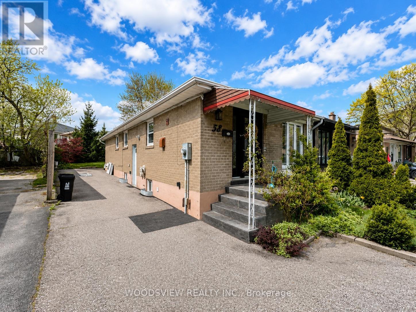 Lower - 58 Lightwood Drive, Toronto, Ontario  M9V 2Z2 - Photo 2 - W13100920