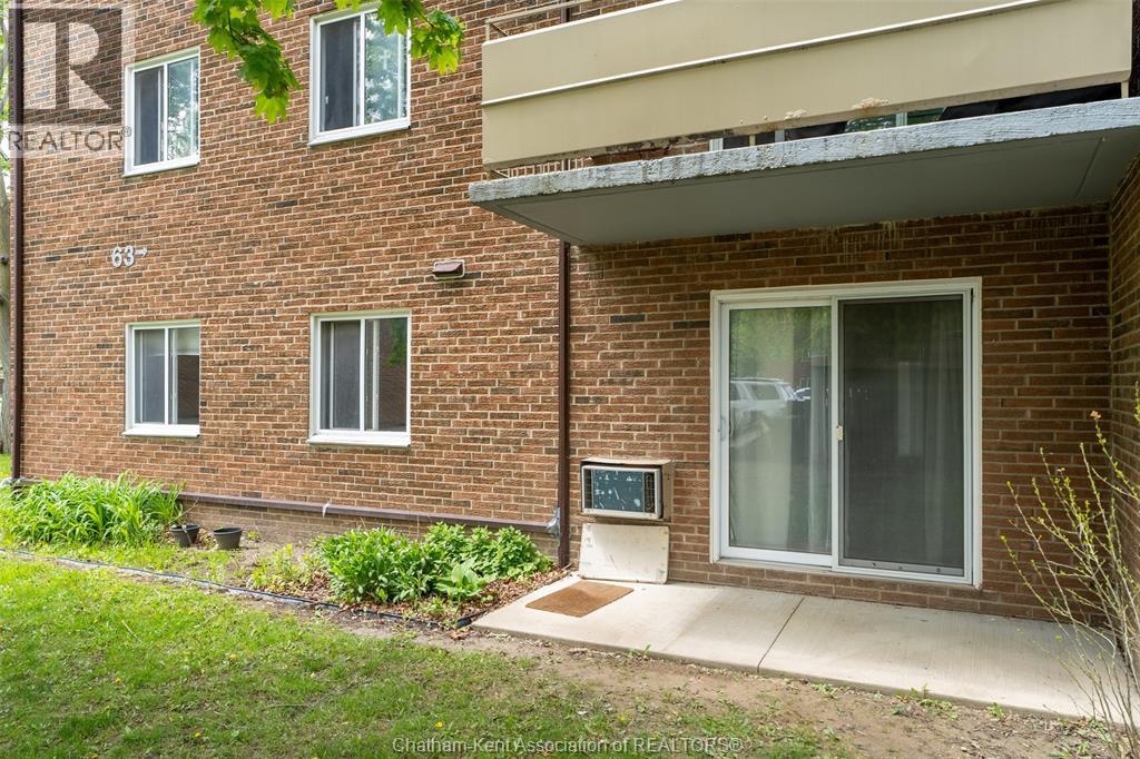 63 Baldoon Street, Chatham, Ontario  N7L 1E2 - Photo 2 - 26009918