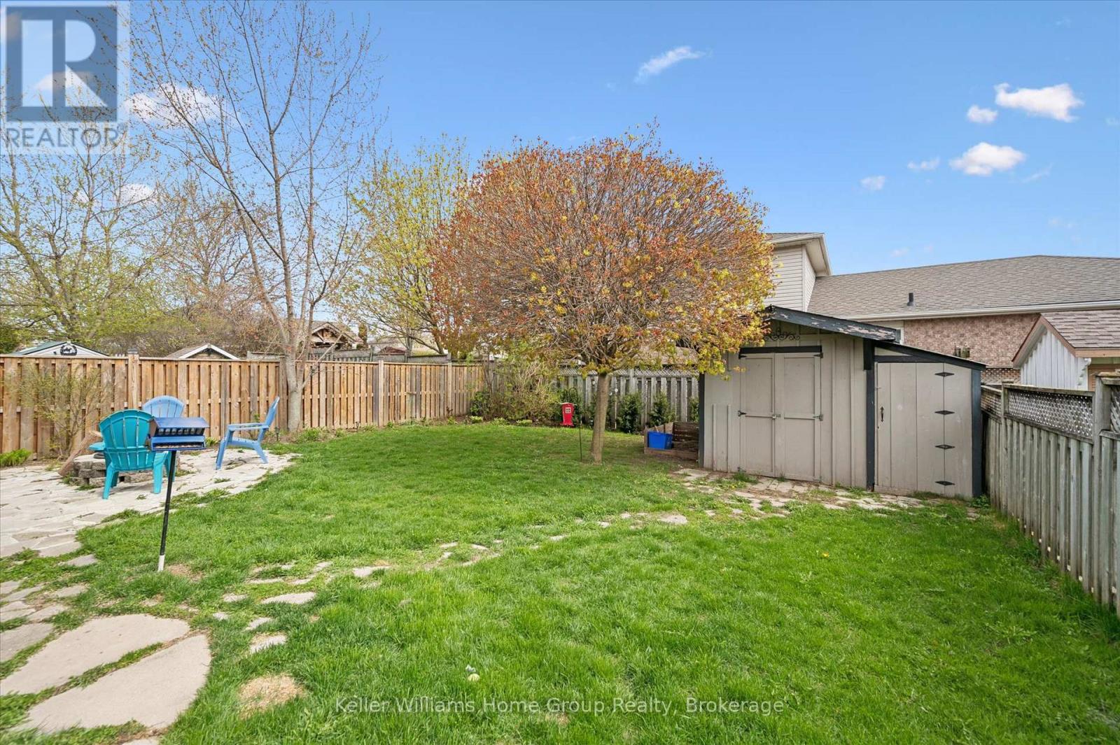 758 Victoria Terrace, Centre Wellington, Ontario  N1M 3E7 - Photo 39 - X12860994