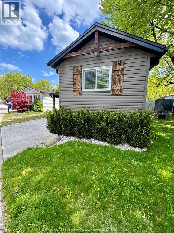 160 Michael, Lakeshore, Ontario  N8N 2V6 - Photo 2 - 26010479