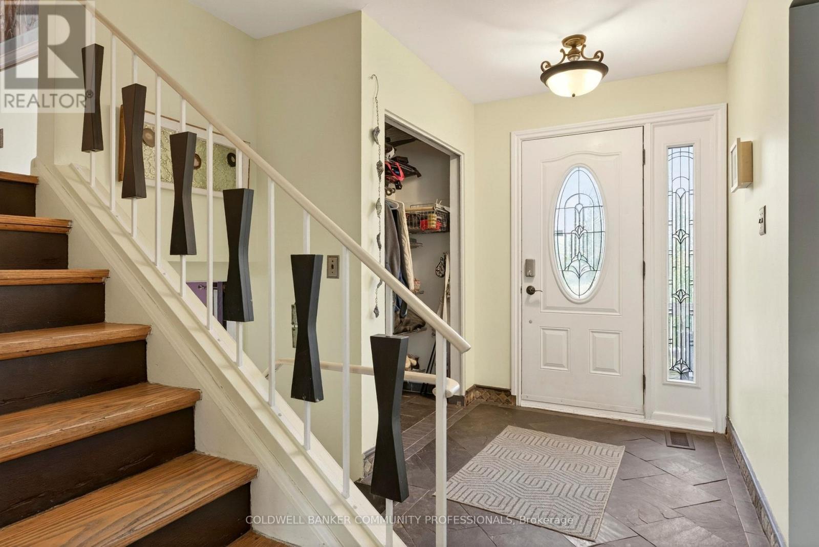 6 Seagram Place, Hamilton, Ontario  L8T 4H9 - Photo 3 - X13100822
