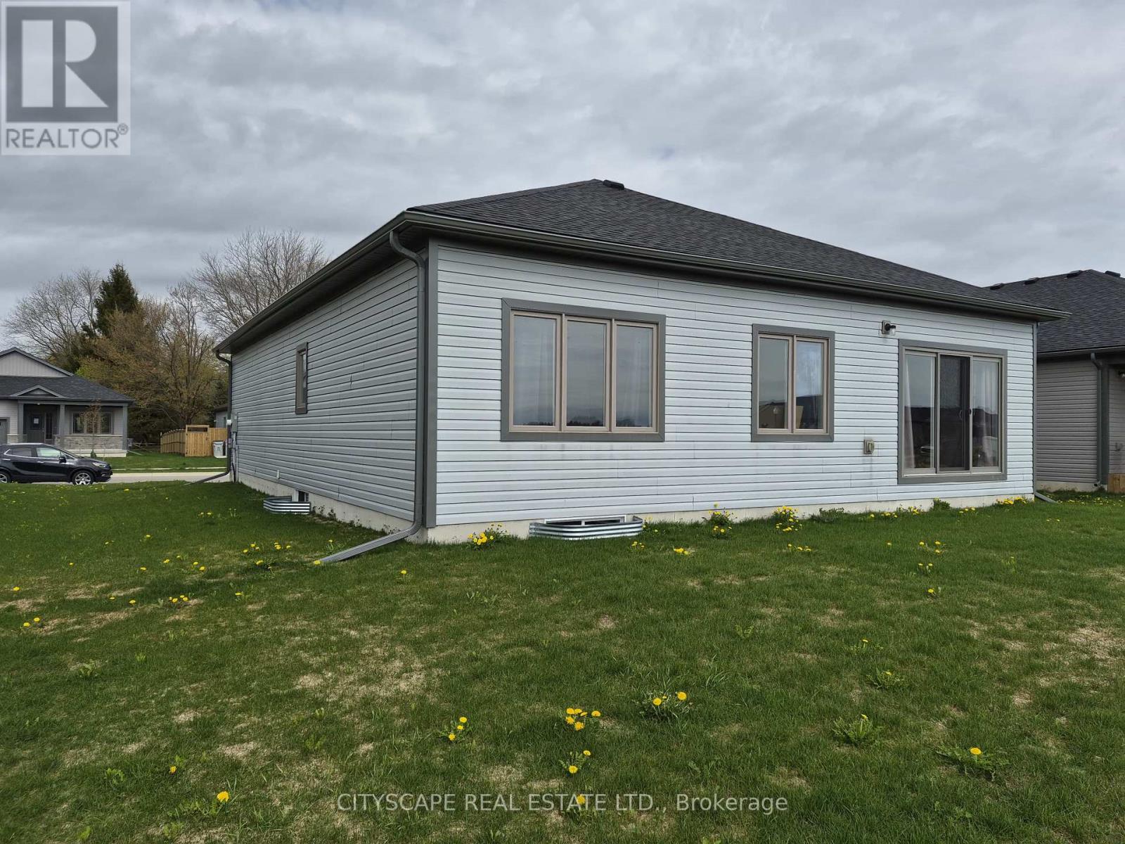 159 Ellen Street, North Perth, Ontario  N0G 1B0 - Photo 10 - X13100838