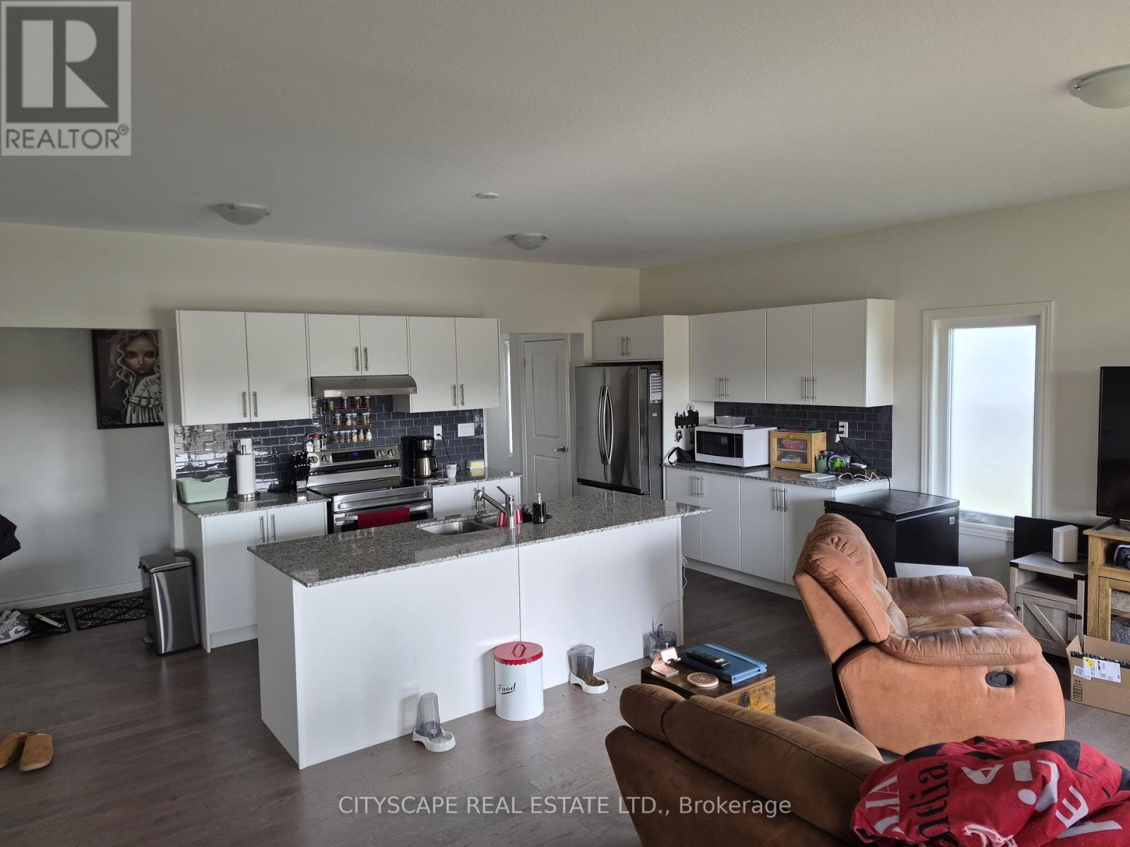 159 Ellen Street, North Perth, Ontario  N0G 1B0 - Photo 5 - X13100838