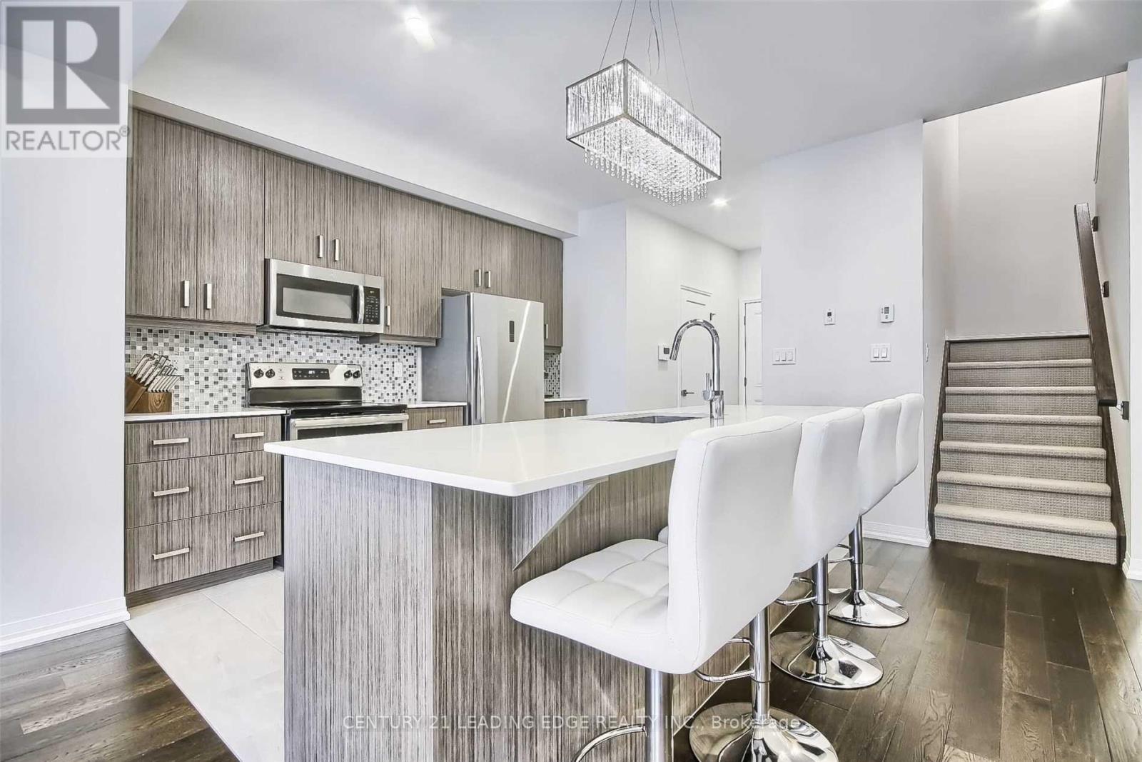 113 Greenwich Avenue, Hamilton, Ontario  L8J 2R9 - Photo 3 - X13100882