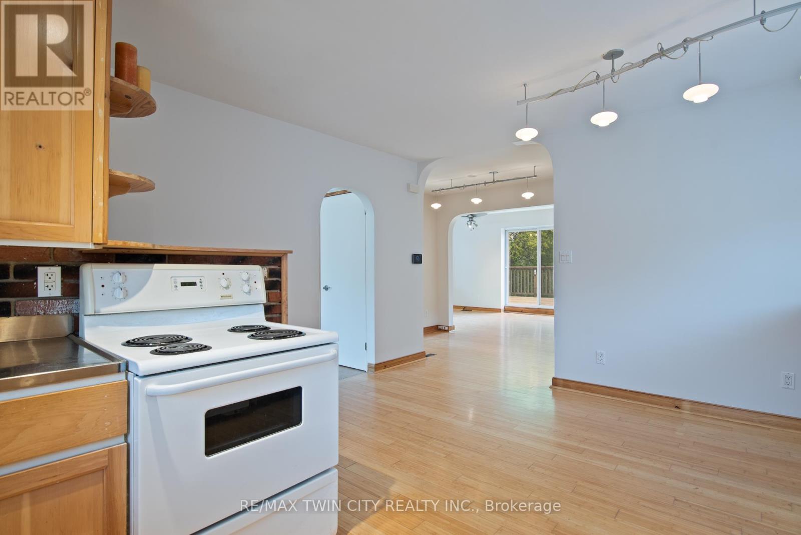 143 Bridgeport Road E, Waterloo, Ontario  N2J 2K3 - Photo 28 - X13100936