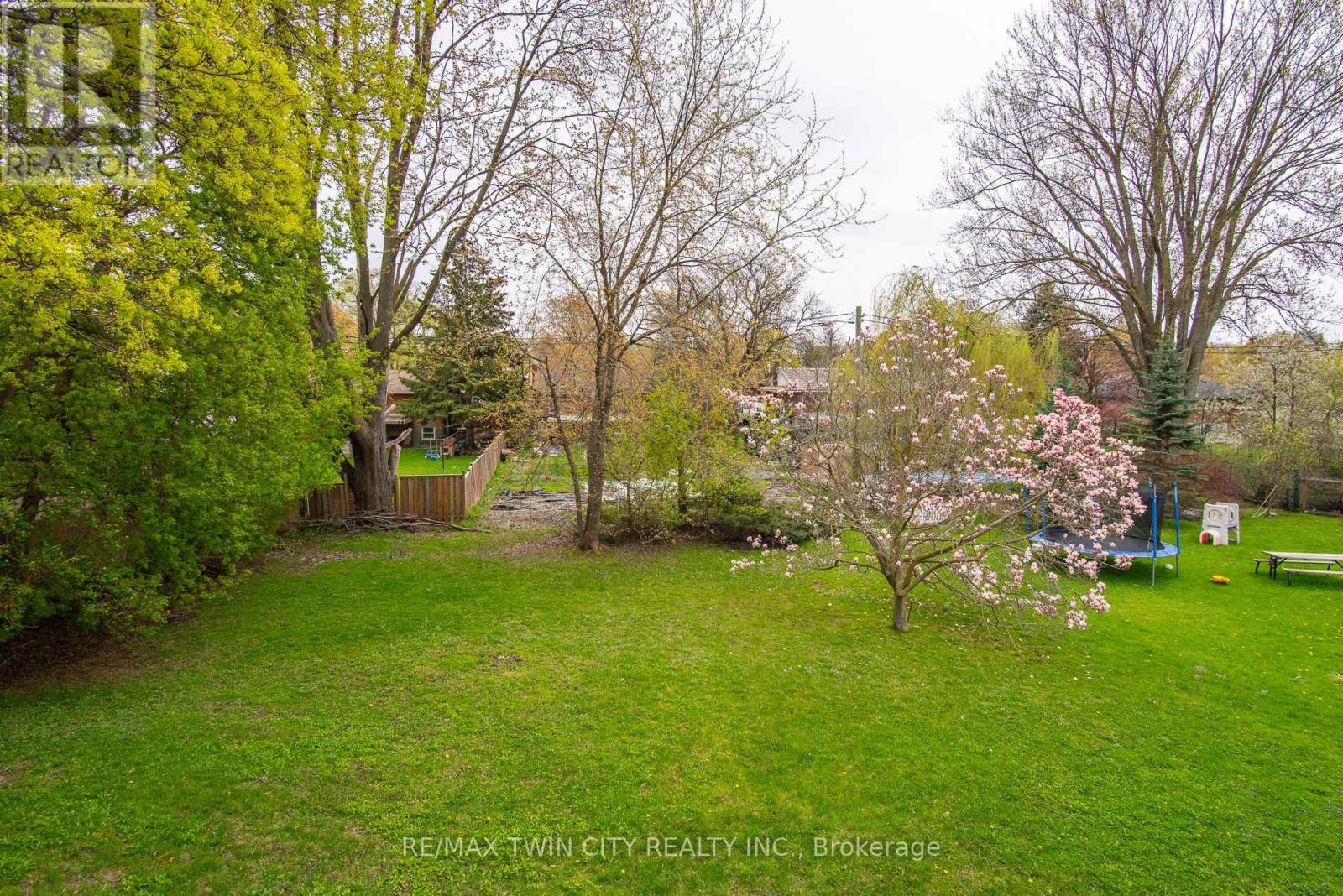 143 Bridgeport Road E, Waterloo, Ontario  N2J 2K3 - Photo 6 - X13100936