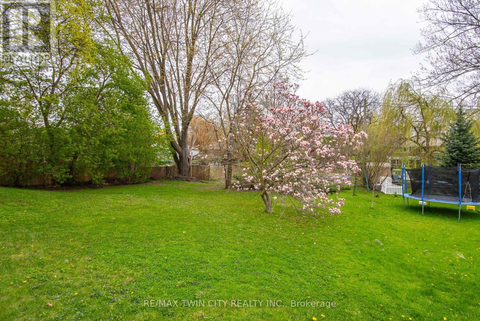 143 Bridgeport Road E, Waterloo, Ontario  N2J 2K3 - Photo 8 - X13100936