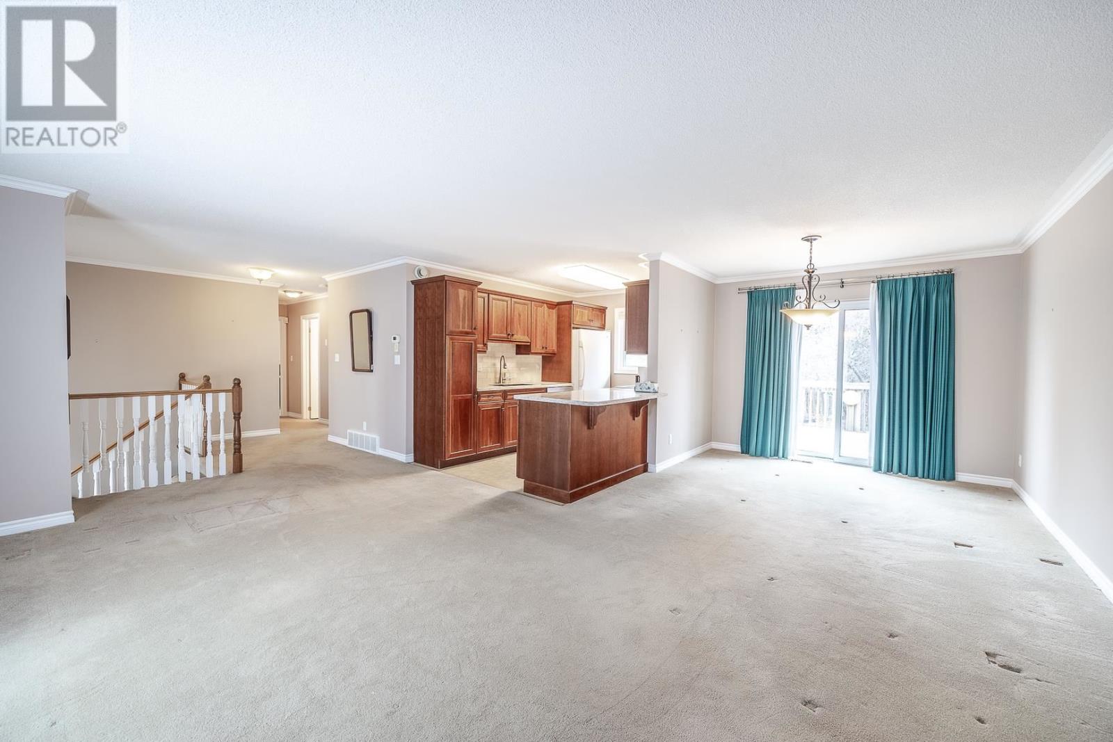 93 Queensgate Blvd, Sault Ste. Marie, Ontario P6A 6Y4 - Photo 5 - SM260920