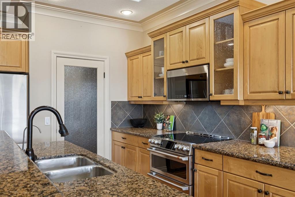 40 Sunset Close, Cochrane, Alberta  T4C 0B3 - Photo 8 - A2309100