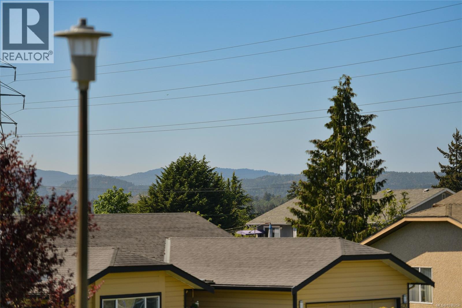 4287 Panorama Pl, Saanich, British Columbia  V8X 4X7 - Photo 32 - 1036214