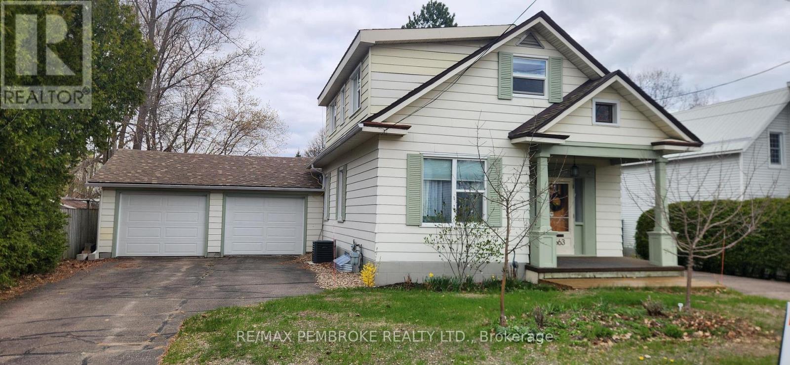 563 PERTH STREET, Pembroke, Ontario