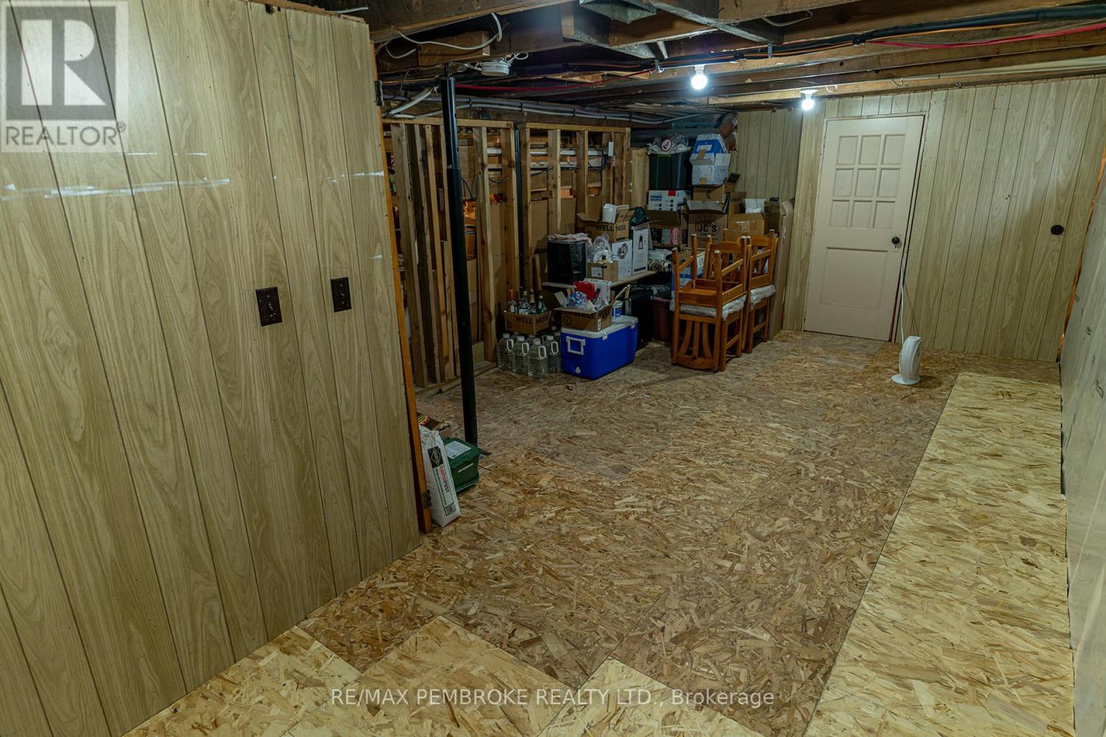 563 Perth Street, Pembroke, Ontario  K8A 6B7 - Photo 27 - X12889648