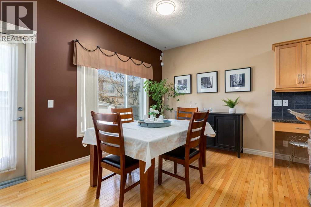 195 Willowmere Close, Chestermere, Alberta  T1X 1S2 - Photo 7 - A2309056