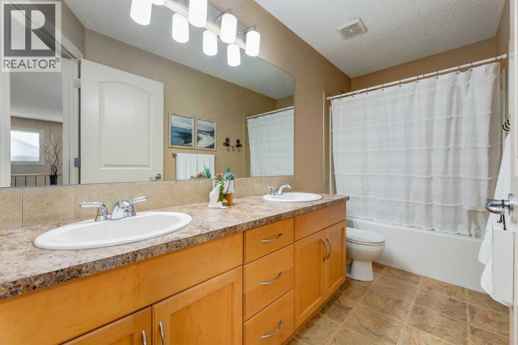 195 Willowmere Close, Chestermere, Alberta  T1X 1S2 - Photo 31 - A2309056