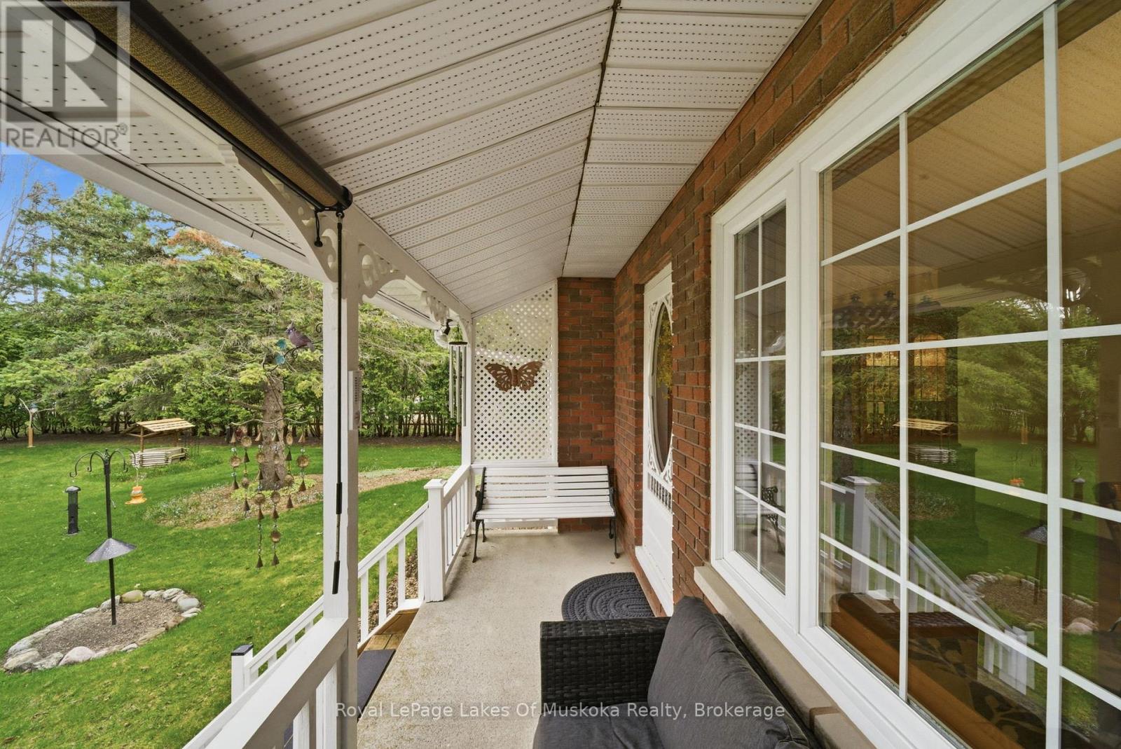 4917 Line 9 N, Oro-Medonte, Ontario  L0K 1E0 - Photo 4 - S13101022