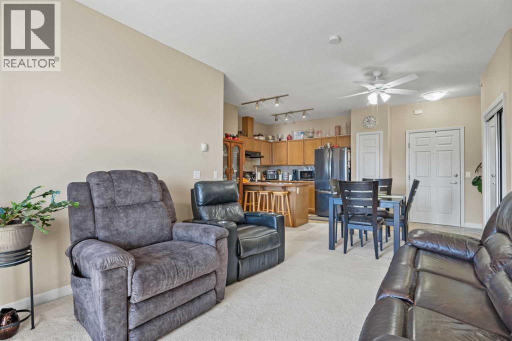 3403, 92 Crystal Shores Road, Okotoks, Alberta  T1S 2N1 - Photo 6 - A2293466