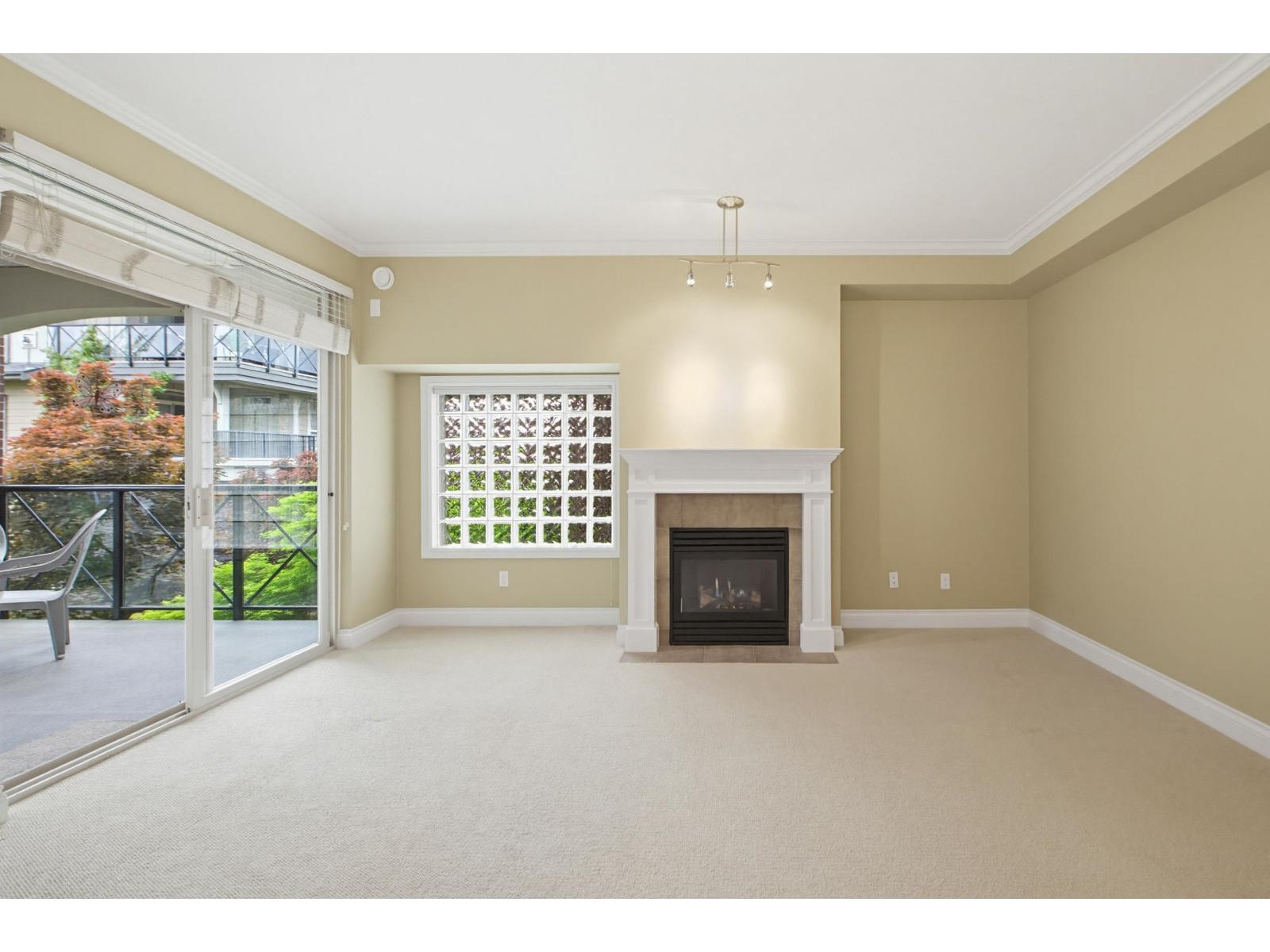 203 15357 17a Avenue, Surrey, British Columbia  V4A 1V4 - Photo 5 - R3118624