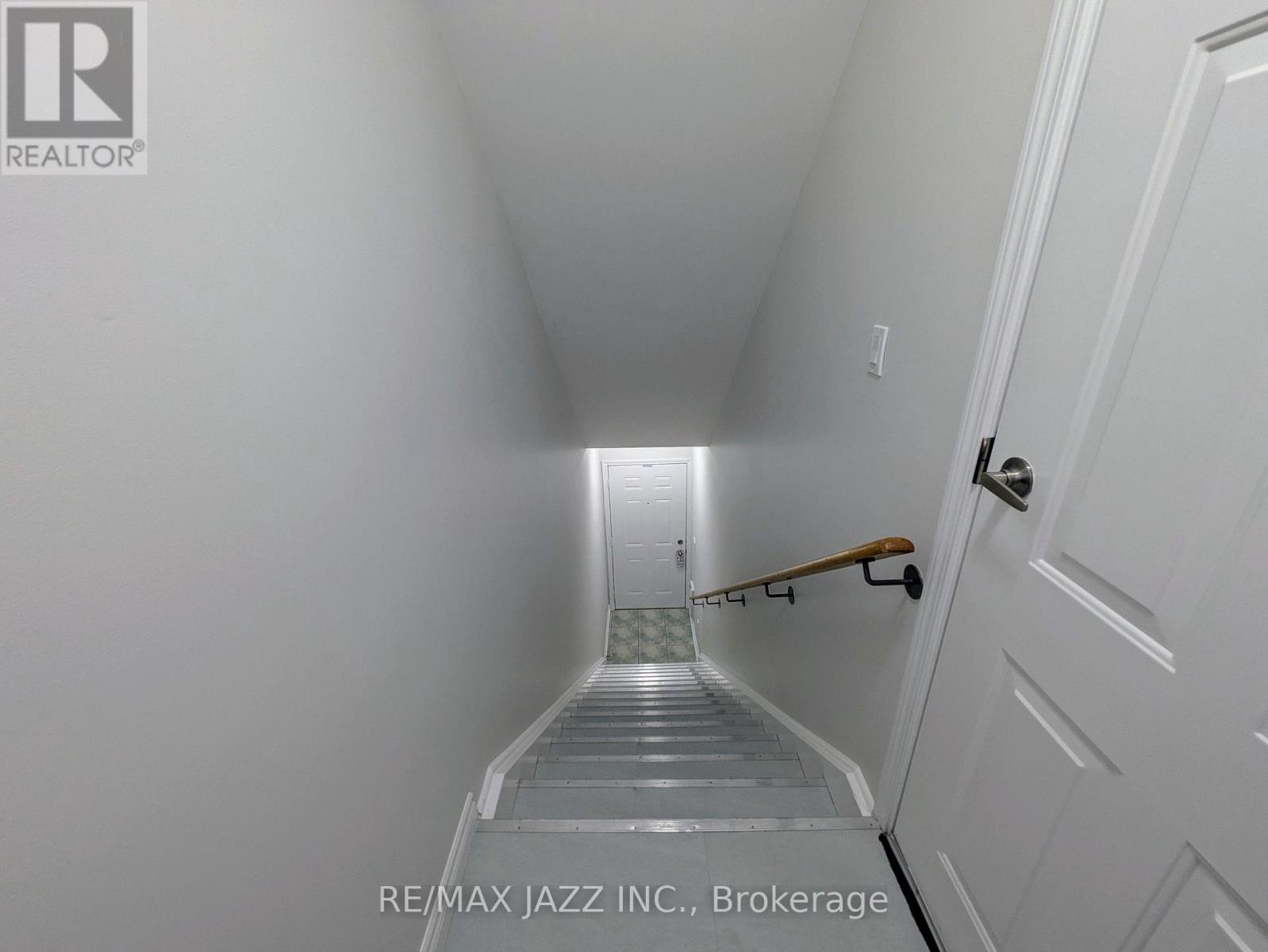 202 - 770 King Street E, Oshawa, Ontario  L1H 1G9 - Photo 5 - E13100970
