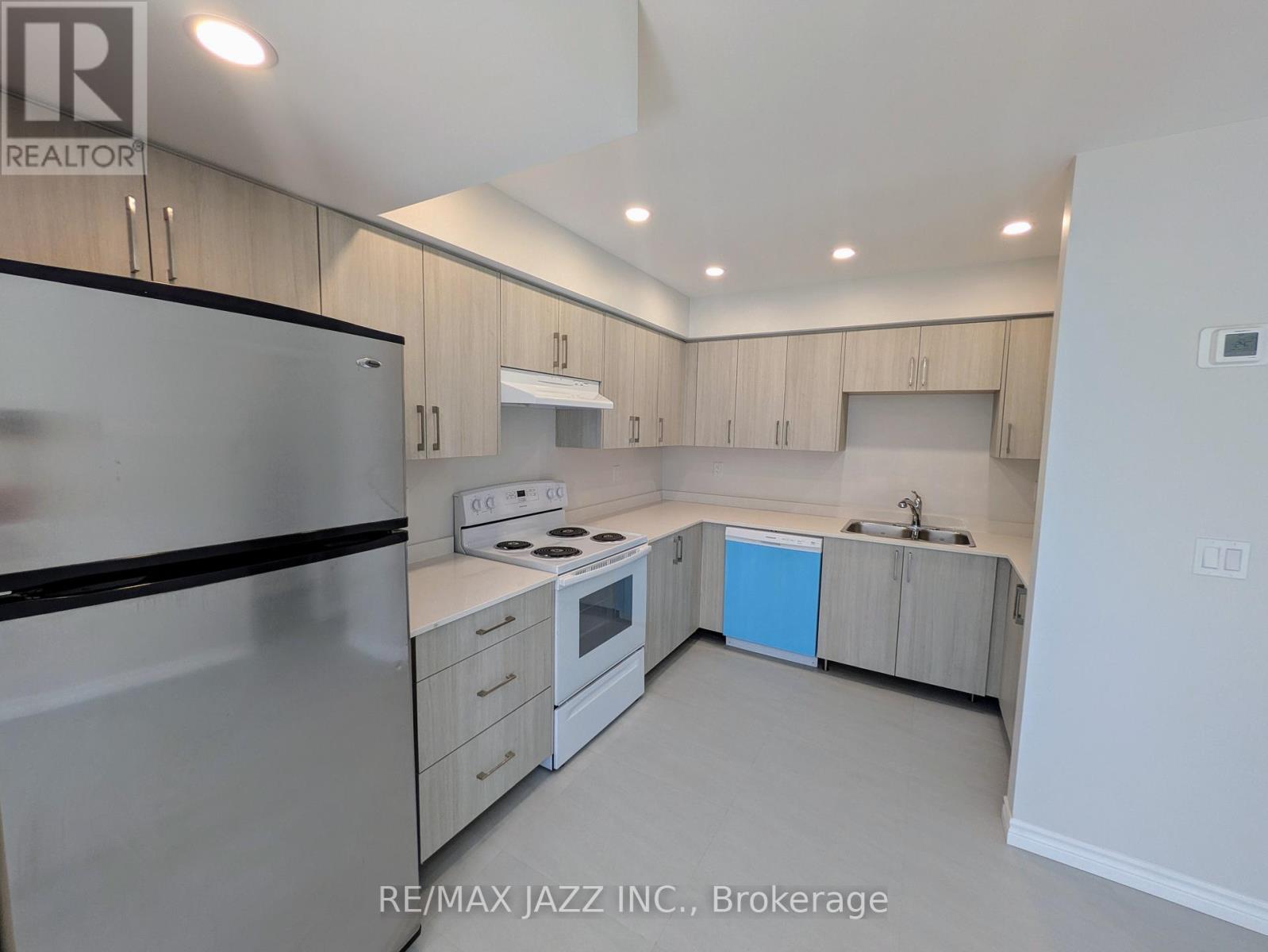 202 - 770 King Street E, Oshawa, Ontario  L1H 1G9 - Photo 7 - E13100970