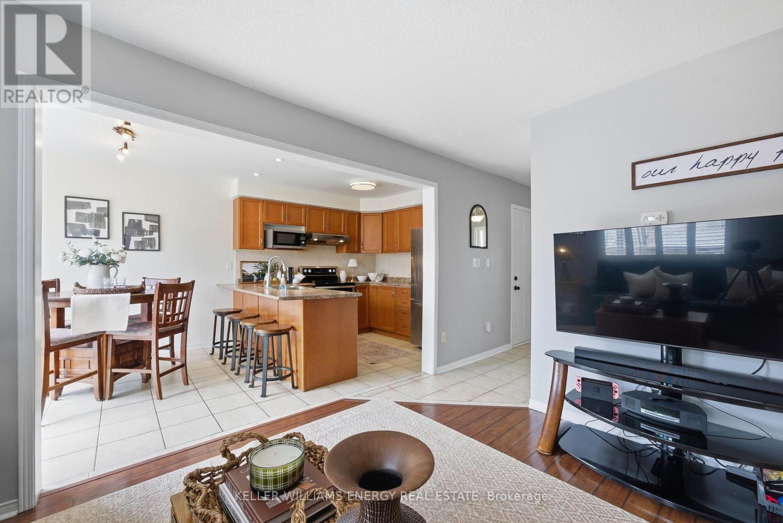 590 Brasswinds Trail, Oshawa, Ontario  L1K 2Z2 - Photo 9 - E13101066