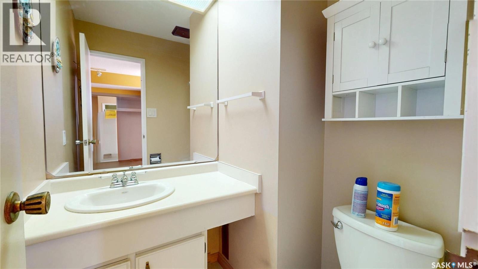 4766 Queen Street, Regina, Saskatchewan  S4S 6G7 - Photo 17 - SK035336