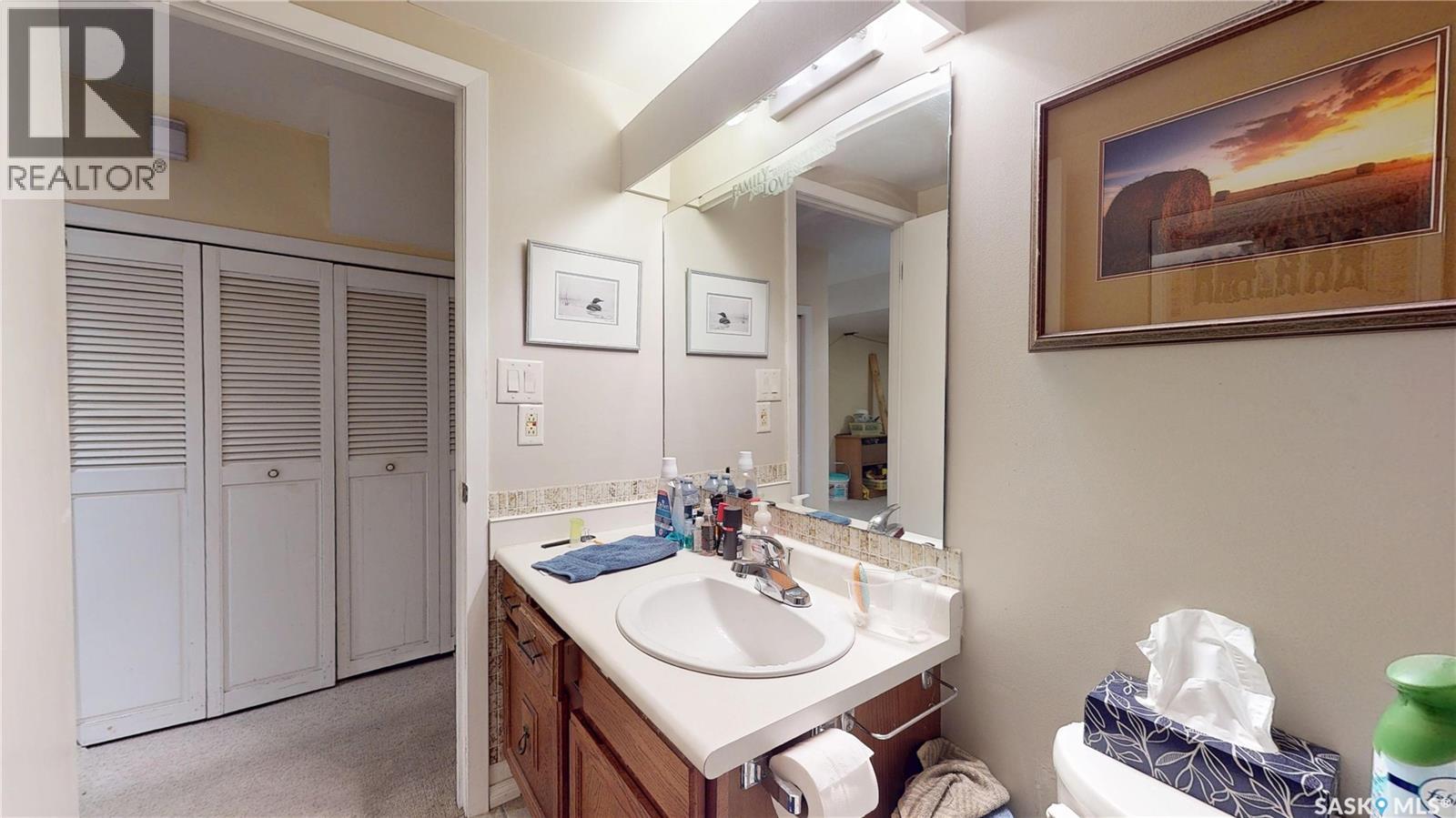 4766 Queen Street, Regina, Saskatchewan  S4S 6G7 - Photo 28 - SK035336