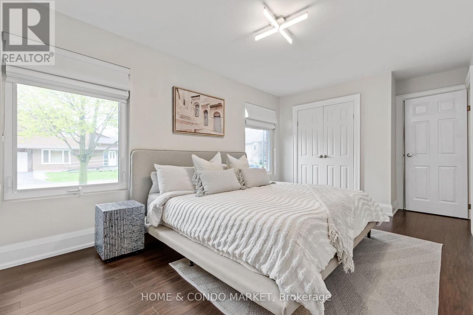 1392 Northmount Avenue, Mississauga, Ontario  L5E 1Y5 - Photo 19 - W13099568