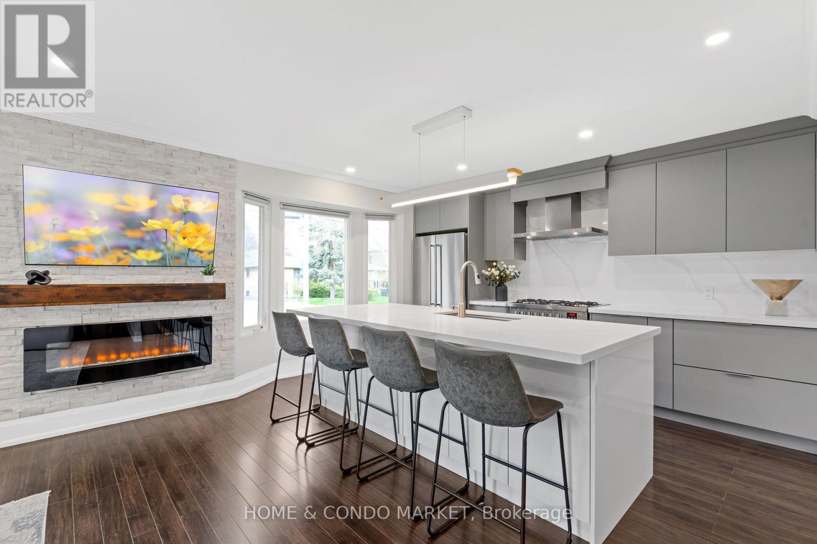 1392 Northmount Avenue, Mississauga, Ontario  L5E 1Y5 - Photo 8 - W13099568
