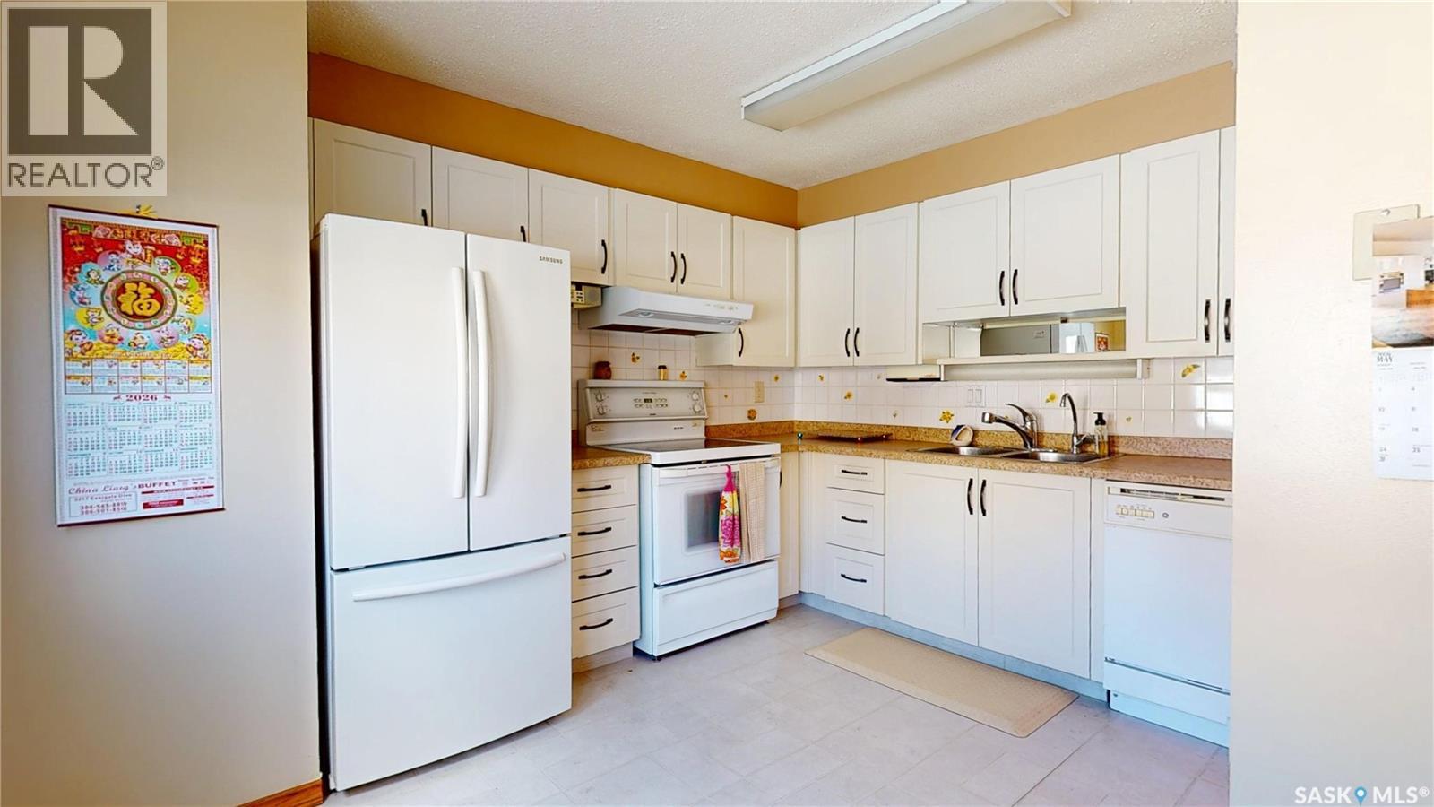 4766 Queen Street, Regina, Saskatchewan  S4S 6G7 - Photo 3 - SK035336