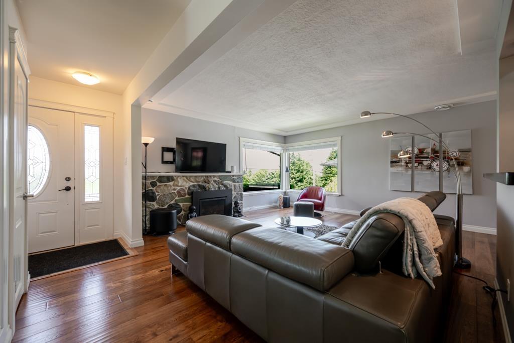 10216 124 Street, Surrey, British Columbia  V3V 4T3 - Photo 4 - R3118983
