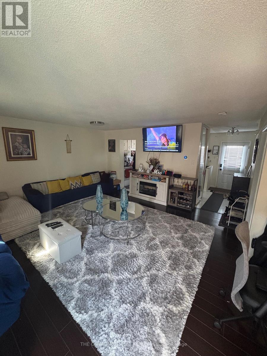 45 Hansen Road E, Brampton, Ontario  L6V 3C5 - Photo 6 - W13099742