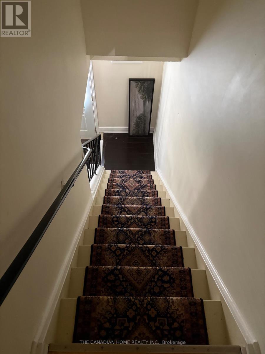 45 Hansen Road E, Brampton, Ontario  L6V 3C5 - Photo 7 - W13099742