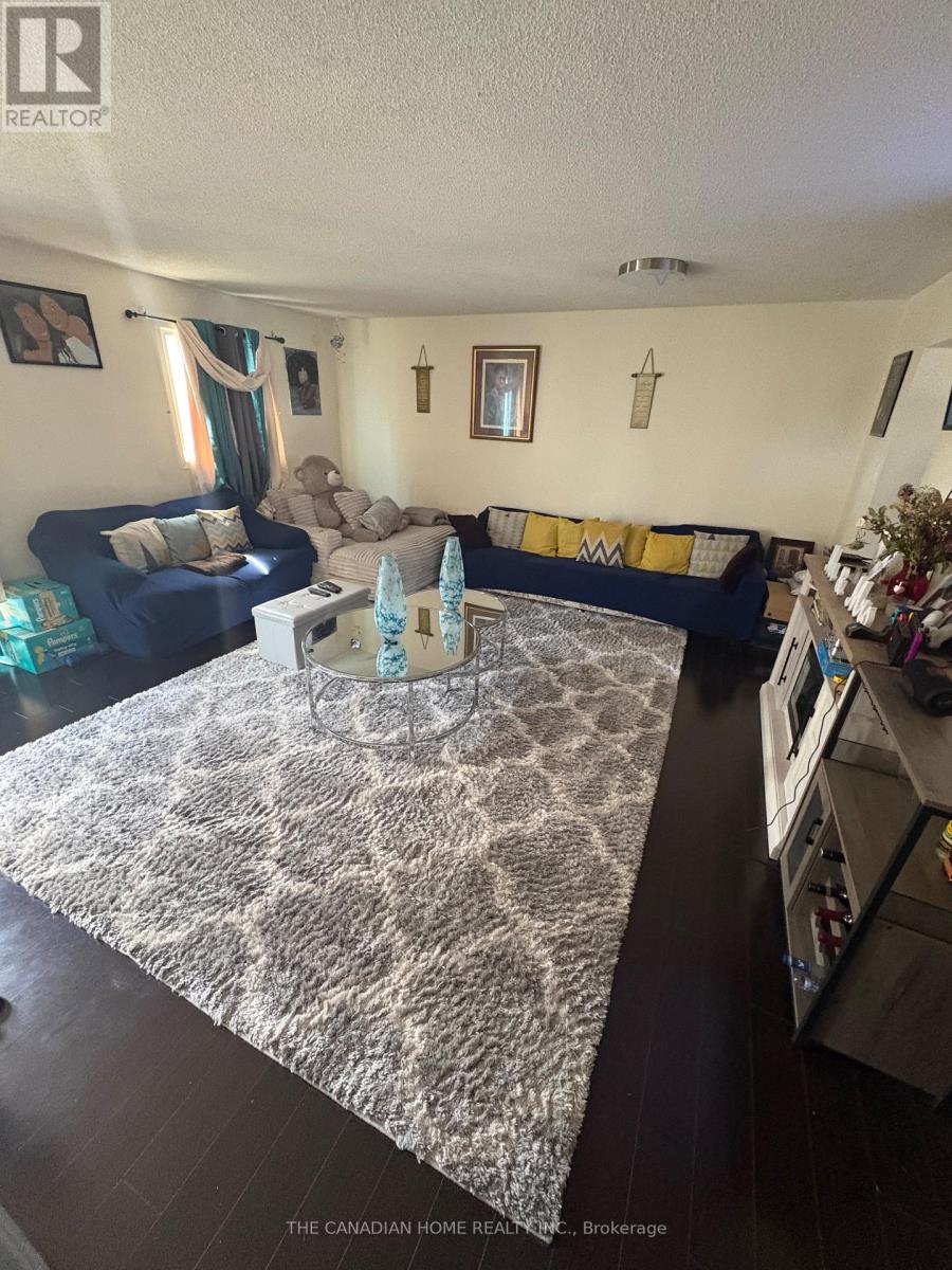 45 Hansen Road E, Brampton, Ontario  L6V 3C5 - Photo 5 - W13099742