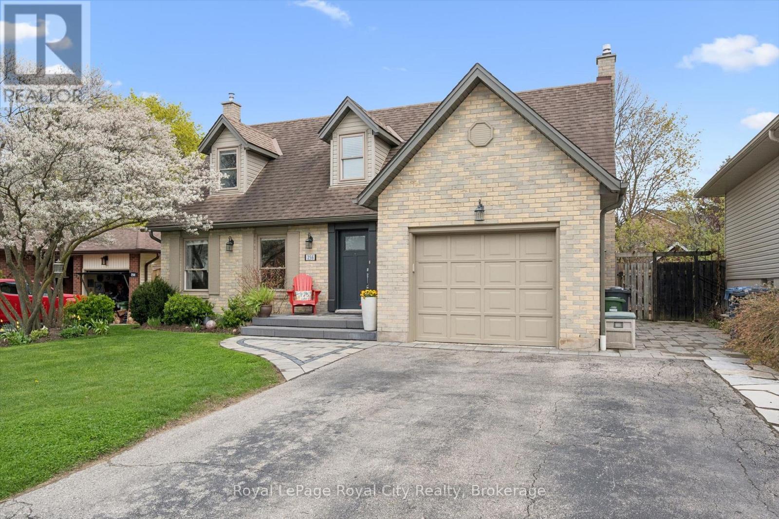 256 West Acres Drive, Guelph (Willow West/sugarbush/west Acres), Ontario  N1H 7P1 - Photo 2 - X13101012