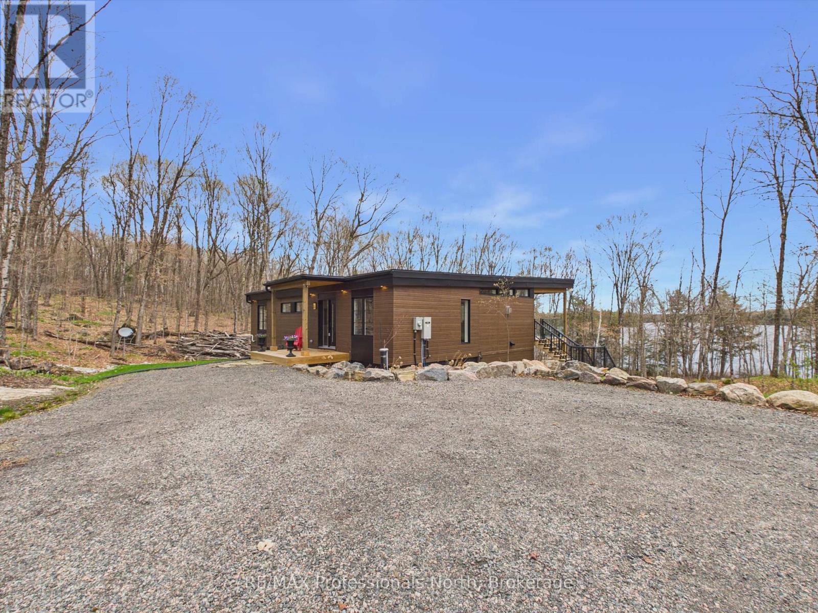 1011 Old Cottage Road, Bracebridge (Draper), Ontario  P1L 1X3 - Photo 4 - X13101120