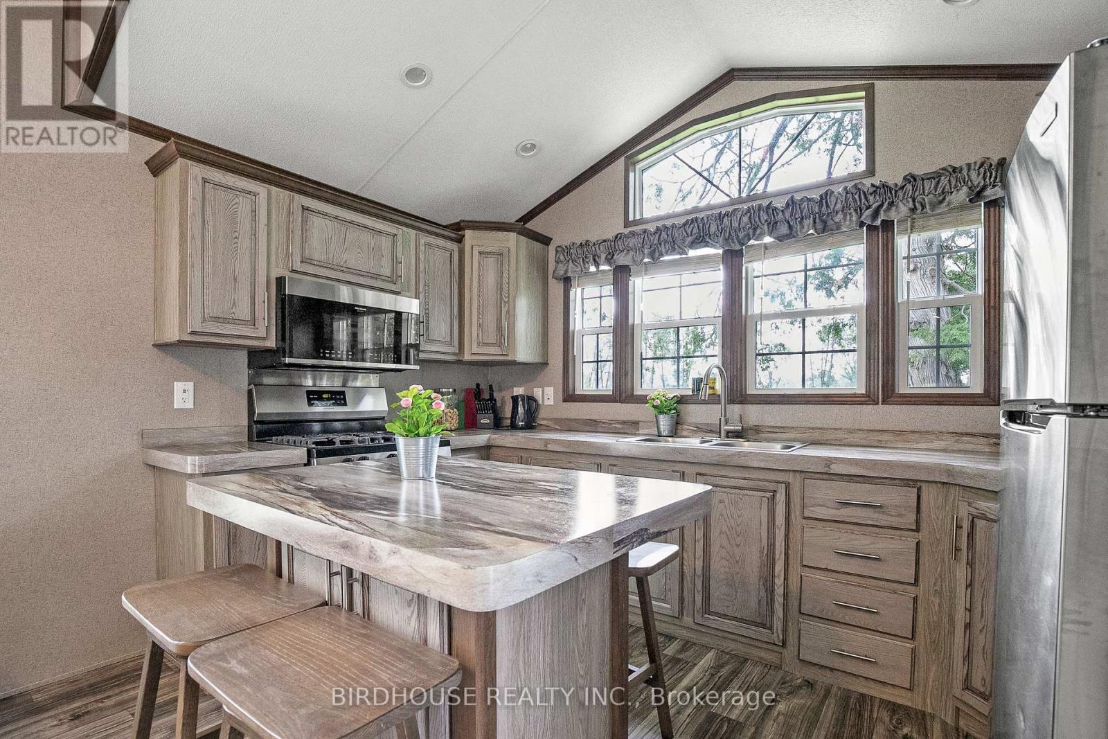 31 - 657 Thunderbridge Road, Kawartha Lakes (Lindsay), Ontario  K9V 4R1 - Photo 8 - X13100994