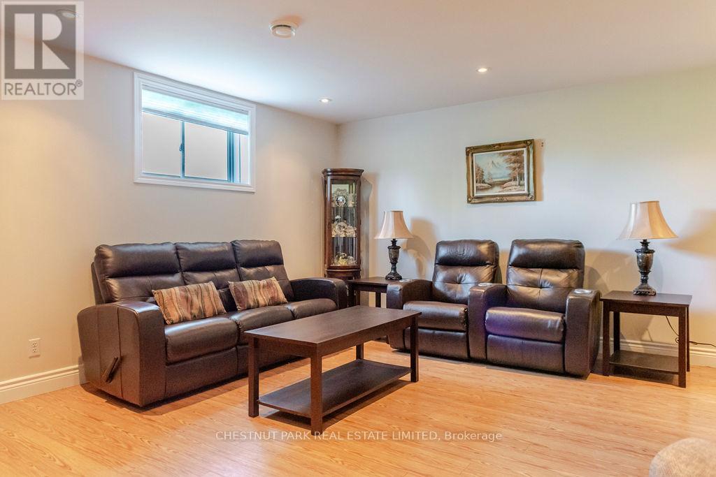 529 Main Street, Prince Edward County (Bloomfield Ward), Ontario  K0K 1G0 - Photo 25 - X13101102
