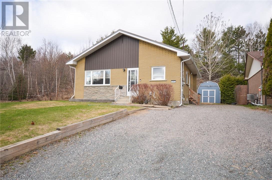 895 Brookfield Avenue, Sudbury, Ontario