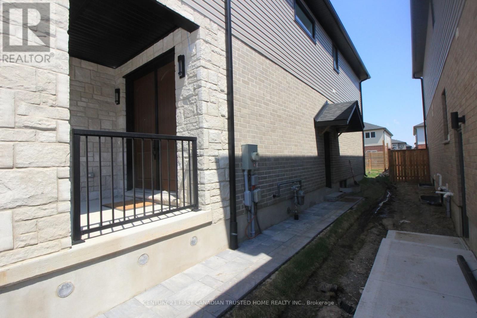 Lower - 2098 Saddlerock Avenue, London North, Ontario  N6G 3X3 - Photo 3 - X13101034