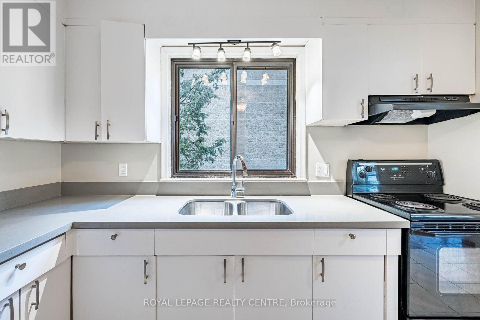 Unit 3 - 339 Sheppard Avenue E, Toronto (Willowdale East), Ontario  M2N 3B3 - Photo 11 - C13100958