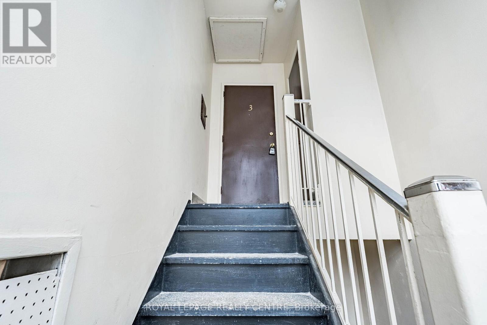 Unit 3 - 339 Sheppard Avenue E, Toronto (Willowdale East), Ontario  M2N 3B3 - Photo 3 - C13100958