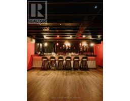 656 COLLEGE STREET, Toronto, Ontario