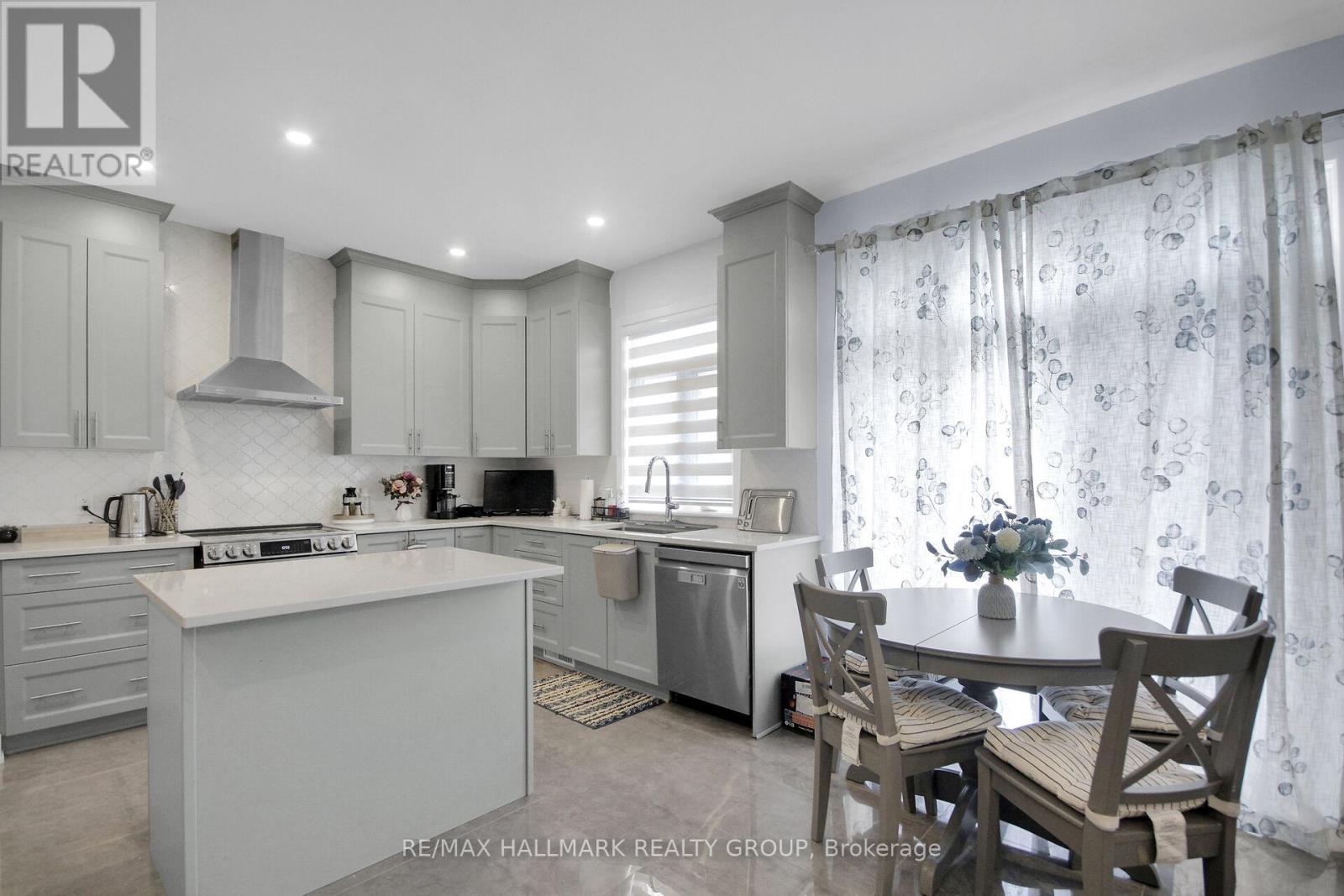 568 Bobolink Ridge, Ottawa, Ontario  K2S 2P4 - Photo 14 - X13101068